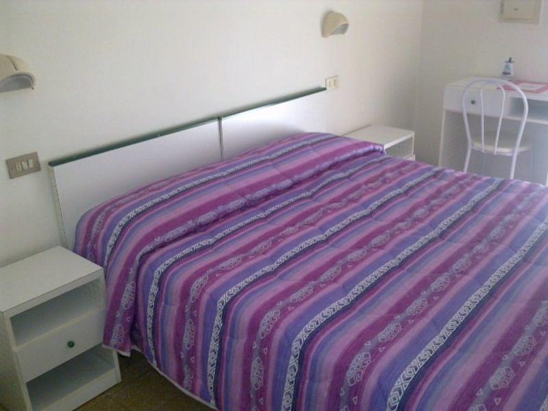 Alevon Hotel Римини Екстериор снимка